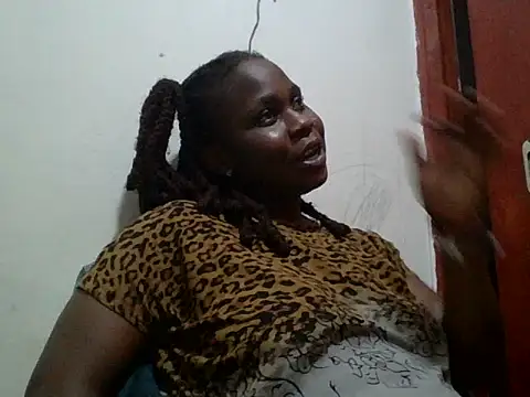 yummyychocolate  online show from July 29, 2026, 6:01 am