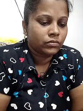 Jillukutty143 online show from July 24, 2026, 8:21 am