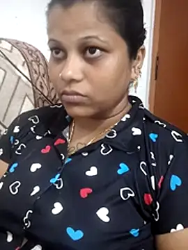 Jillukutty143 online show from July 25, 2026, 9:17 am