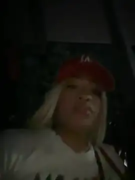 riri brunnete online show from July 9, 2026, 4:24 am