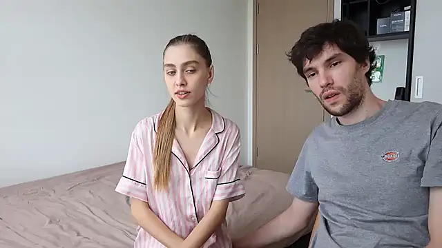 scarlettmett online show from July 27, 2026, 3:57 am