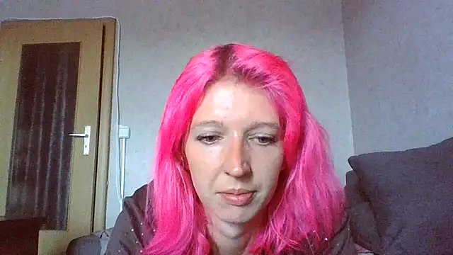 Vanessa melody online show from July 27, 2026, 7:15 am