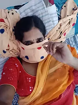 radhika78990 online show from August 5, 2026, 5:34 am