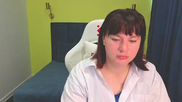 Emilly Morgan online show from July 30, 2026, 1:27 am