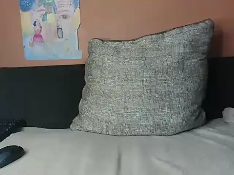 BubblyKiss online show from July 28, 2026, 3:36 am
