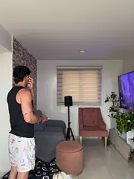 elpolloreyess online show from July 23, 2026, 10:17 pm