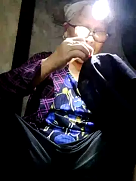 Sexyy-yy online show from July 28, 2026, 12:48 pm