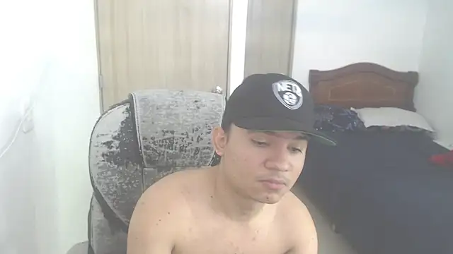 ThiagoHoyos online show from July 29, 2026, 4:17 pm