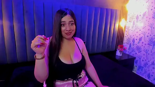 Snapshot of Sarai_Honeey chatting on July 28, 2026, 7:50 pm Sarai Honeey online show from July 28, 2026, 7:50 pm