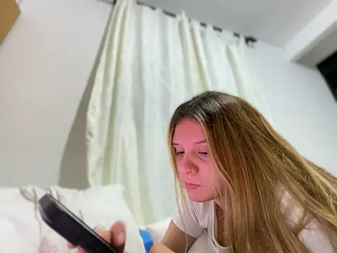 Snapshot of aliison__parker23 chatting on July 30, 2026, 3:16 am aliison parker23 online show from July 30, 2026, 3:16 am