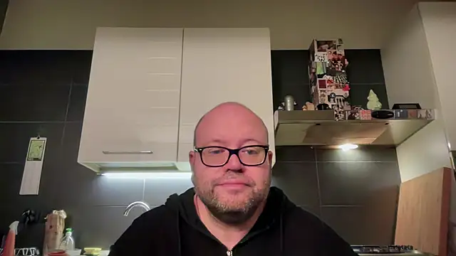 theitalianbear online show from March 31, 2026, 3:30 am