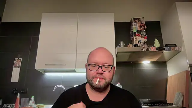 theitalianbear online show from November 8, 2025, 3:54 am