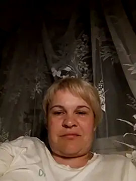 LittleFlower777 online show from July 28, 2026, 8:52 pm