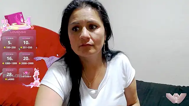 sexy jhoan88 online show from December 2, 2025, 11:06 pm