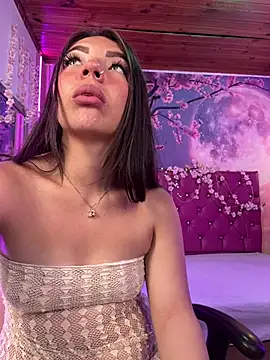 Nucitacouplee online show from July 28, 2026, 8:52 pm
