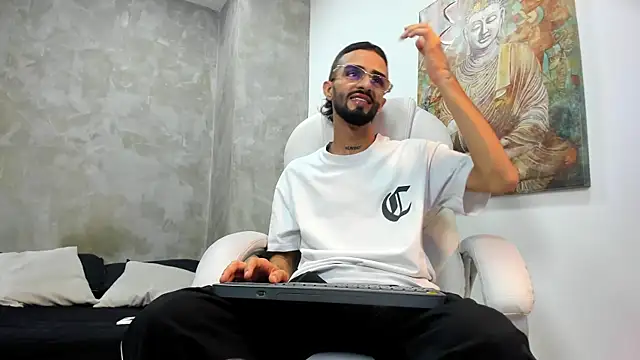 Felipe-Casttan online show from July 28, 2026, 3:14 am