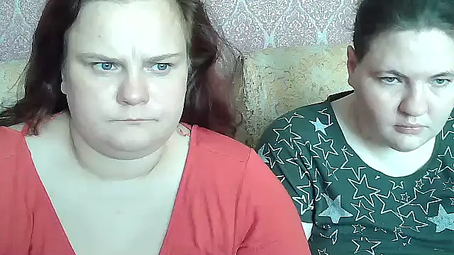 MilaXHelen online show from July 28, 2026, 11:17 am