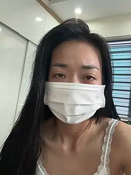 Quynhnhu tt online show from August 1, 2026, 5:49 am