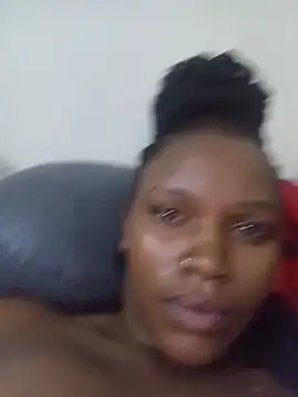 Snapshot of Bubbledbutt chatting on July 30, 2026, 12:59 pm Bubbledbutt online show from July 30, 2026, 12:59 pm