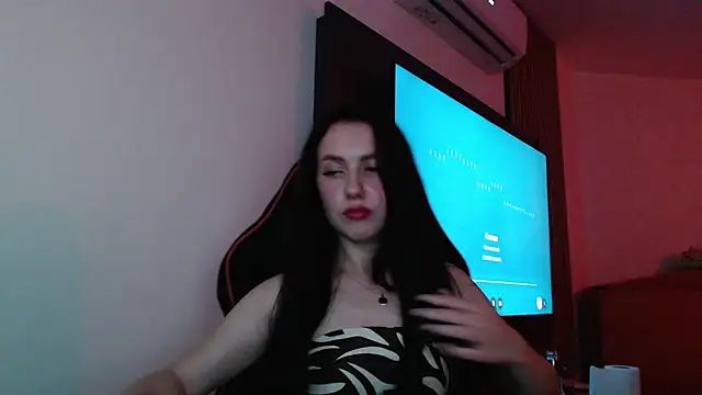 lvyDesire online show from July 28, 2026, 11:04 pm
