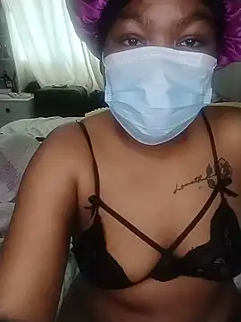 Lovethleila online show from July 30, 2026, 8:46 am