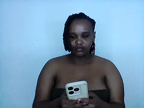 Snapshot of Happylolaa chatting on July 30, 2026, 5:56 pm Happylolaa online show from July 30, 2026, 5:56 pm