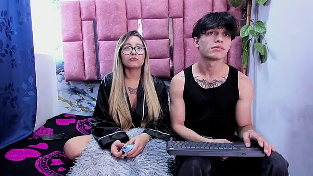 Mizza and Light online show from August 3, 2026, 2:23 pm