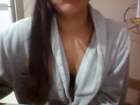 Chloue 04 online show from August 1, 2026, 12:52 am