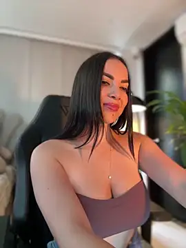 HannaBeckett online show from May 12, 2026, 9:10 pm