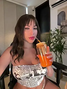 HannaBeckett online show from February 2, 2025, 3:17 pm