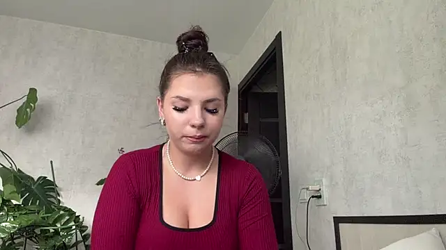 VernitaGruenhagen online show from August 3, 2026, 12:11 pm