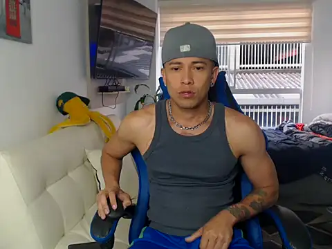 dilan18xxx online show from August 2, 2026, 9:45 pm