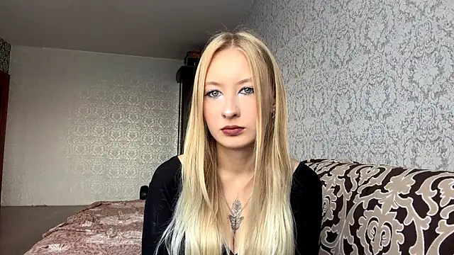 LynneVanbebber online show from August 4, 2026, 8:19 am