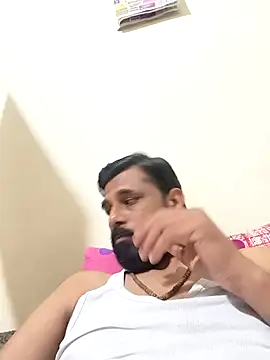 Snapshot of Raj_marathi143 chatting on August 3, 2026, 4:13 pm Raj marathi143 online show from August 3, 2026, 4:13 pm