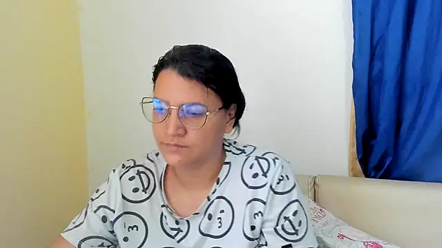 Snapshot of MARILYN_GARCIA chatting on February 11, 2025, 5:29 pm MARILYN GARCIA online show from February 11, 2025, 5:29 pm