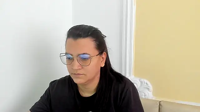 Snapshot of MARILYN_GARCIA chatting on February 6, 2025, 3:52 pm MARILYN GARCIA online show from February 6, 2025, 3:52 pm