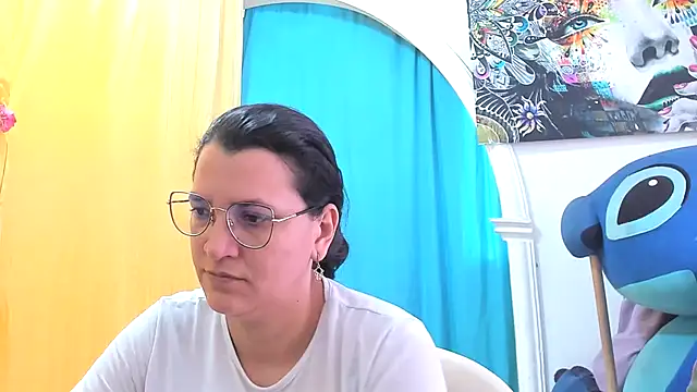 MARILYN GARCIA online show from July 31, 2026, 2:58 pm