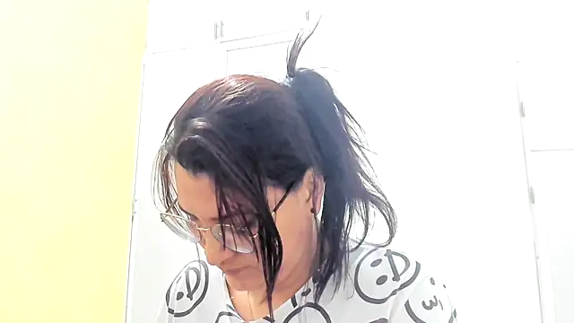 Snapshot of MARILYN_GARCIA chatting on March 18, 2025, 2:17 pm MARILYN GARCIA online show from March 18, 2025, 2:17 pm