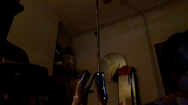 Snapshot of pole_rose_bud_xxx chatting on August 5, 2026, 1:16 pm pole rose bud xxx online show from August 5, 2026, 1:16 pm