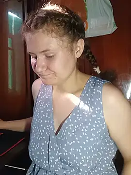 Evilina-lov online show from August 6, 2026, 2:12 pm