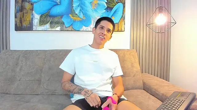 Steven 21Cm online show from August 5, 2026, 11:43 pm