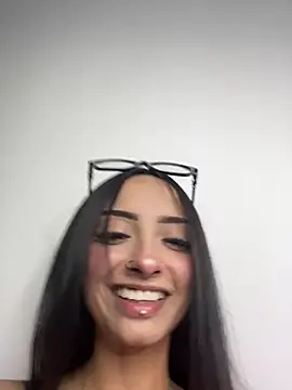 Antonella Russ online show from August 7, 2026, 6:47 pm