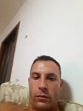 vampiritosexy35 online show from August 7, 2026, 2:17 am