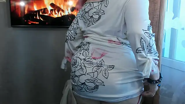 JUNOOO online show from March 1, 2026, 11:54 am