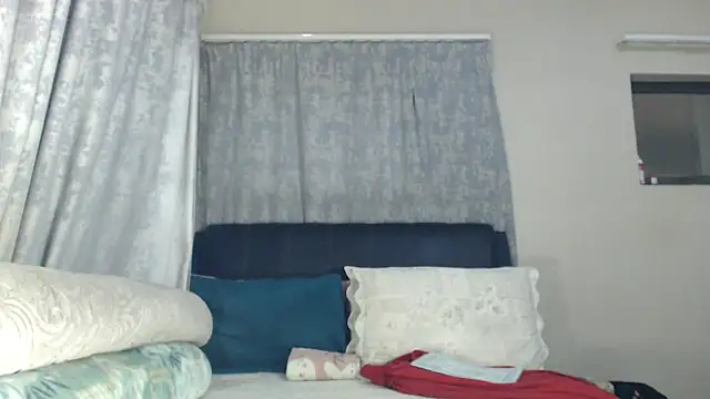 Snapshot of leanna23 chatting on February 21, 2026, 2:46 am leanna23 online show from February 21, 2026, 2:46 am