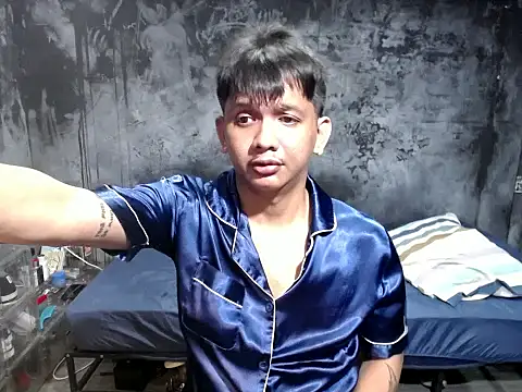 Snapshot of asianPinoy4you chatting on October 13, 2025, 5:47 pm asianPinoy4you online show from October 13, 2025, 5:47 pm