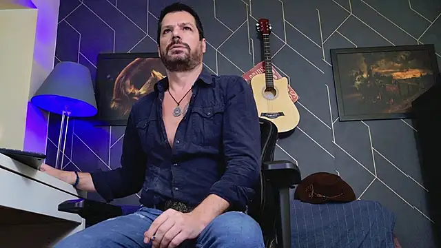 ChrisKox online show from November 30, 2025, 3:51 am