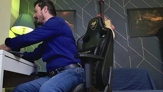 ChrisKox online show from January 13, 2026, 3:10 am