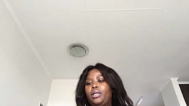 xBUSTY CANDYx online show from February 5, 2026, 10:33 am