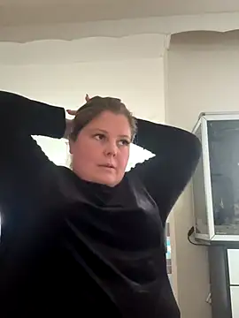 BootyLola online show from November 1, 2025, 10:42 am